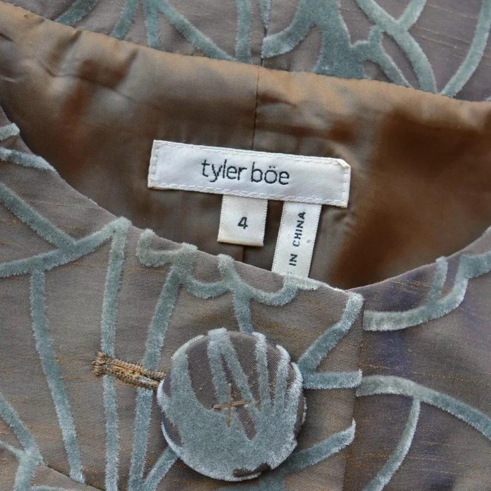 Tyler Boe Cropped Velvet Floral Buttoned Swing Jacket Brown Gray Size 4